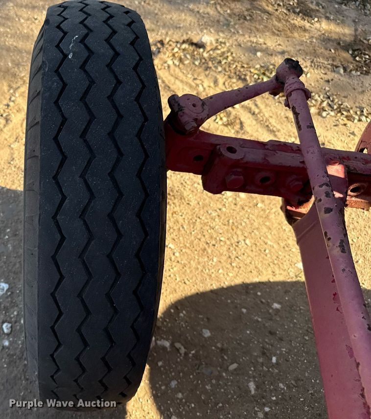 image for item EJ3531 (3) tractors