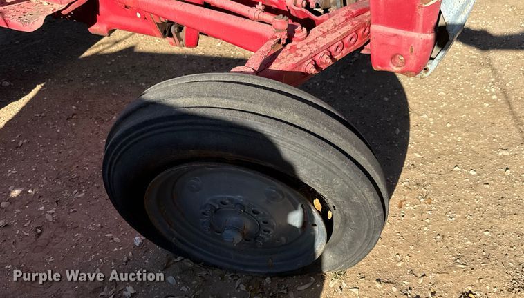 image for item EJ3531 (3) tractors