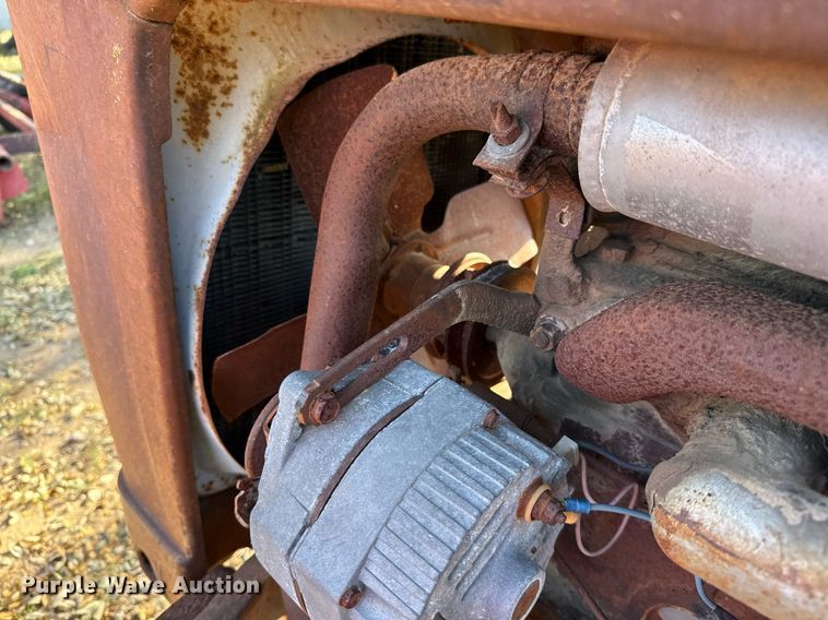 image for item EJ3531 (3) tractors