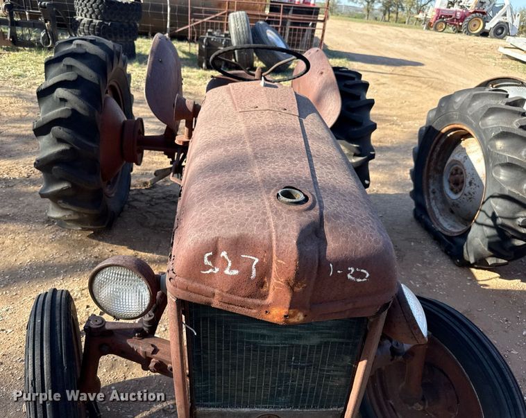 image for item EJ3531 (3) tractors