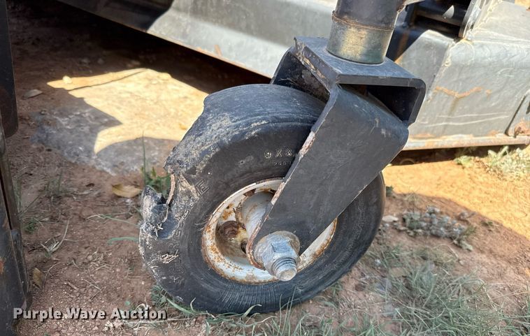 image for item EJ3559 2008 Bobcat skid steer finish mower