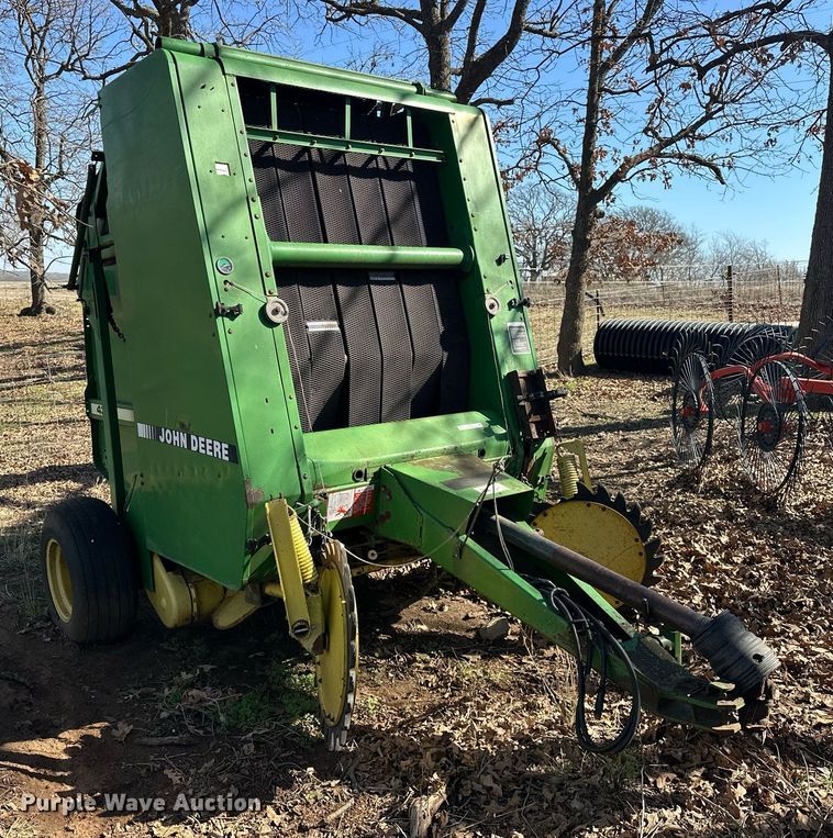 image for item EK0512 John Deere 435 round baler