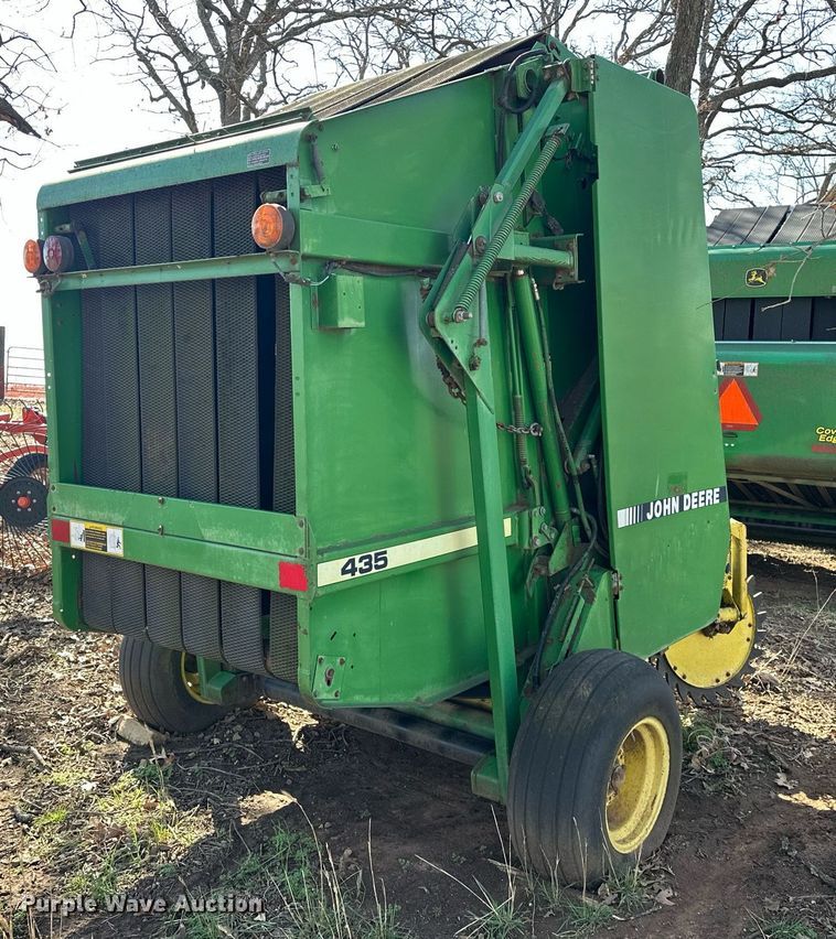image for item EK0512 John Deere 435 round baler