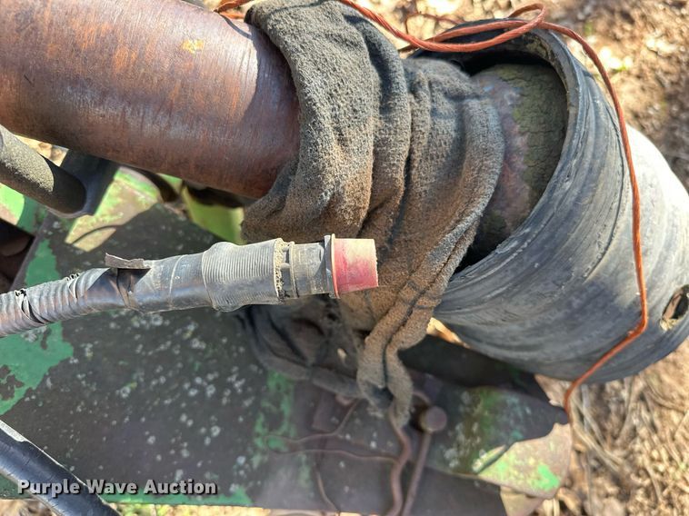 image for item EK0512 John Deere 435 round baler