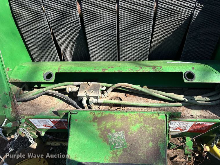 image for item EK0512 John Deere 435 round baler
