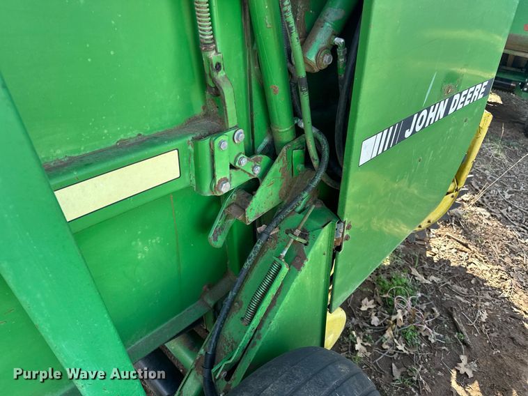 image for item EK0512 John Deere 435 round baler