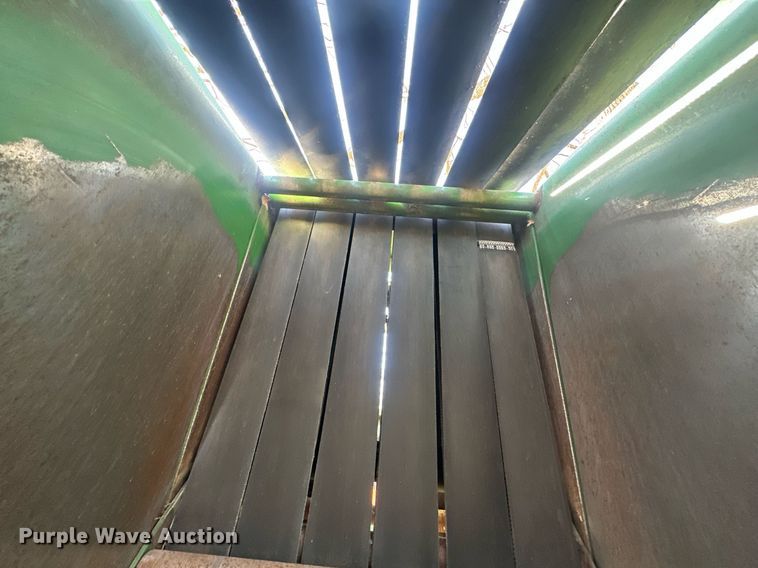 image for item EK0512 John Deere 435 round baler