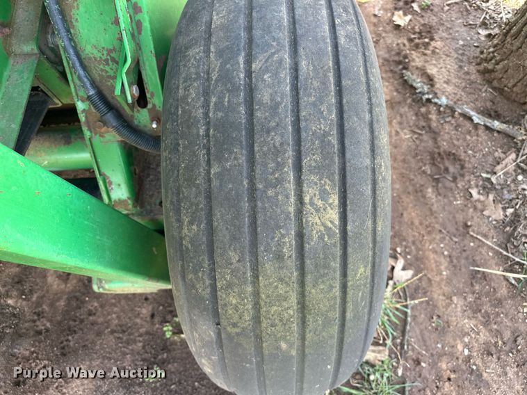 image for item EK0512 John Deere 435 round baler