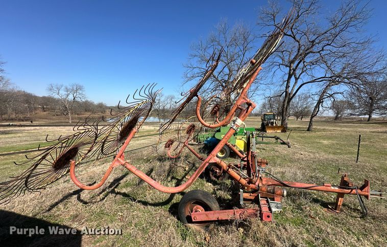 image for item EK0513 Tonutti hay rake