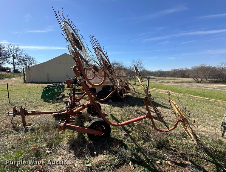 image for item EK0513 Tonutti hay rake