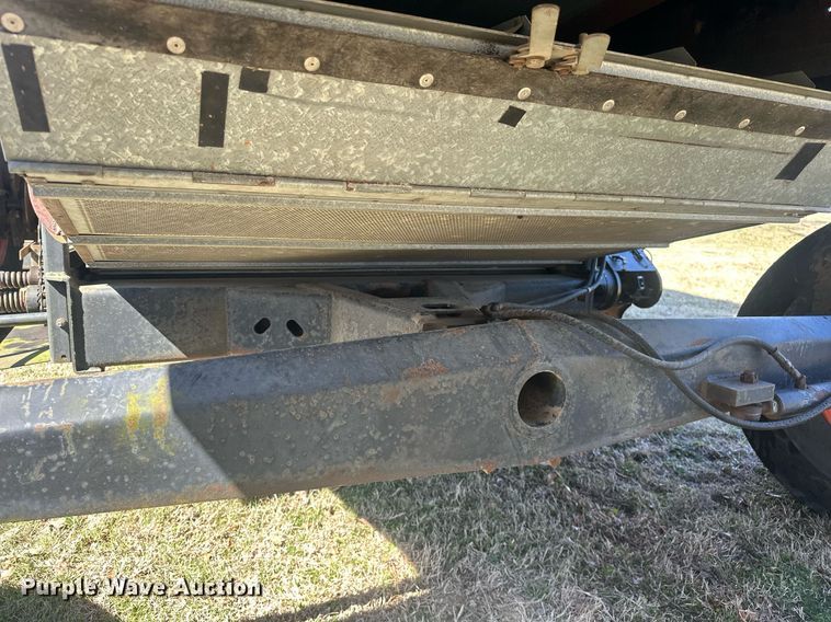 image for item EK0514 1982 Gleaner L2 combine