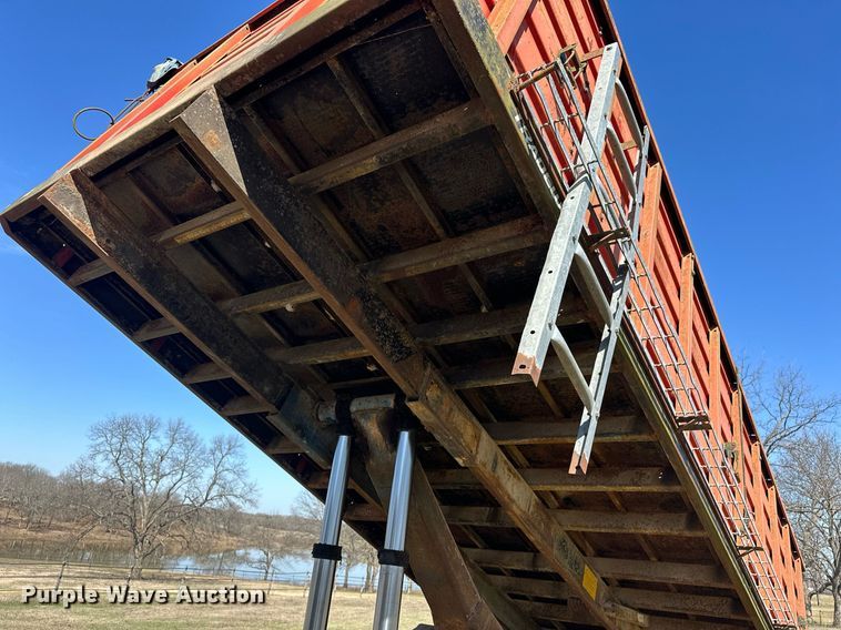 image for item EK0518 1973 Dodge C600 grain truck