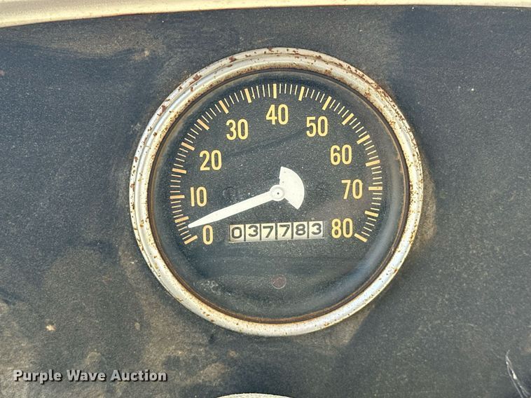 image for item EK0518 1973 Dodge C600 grain truck