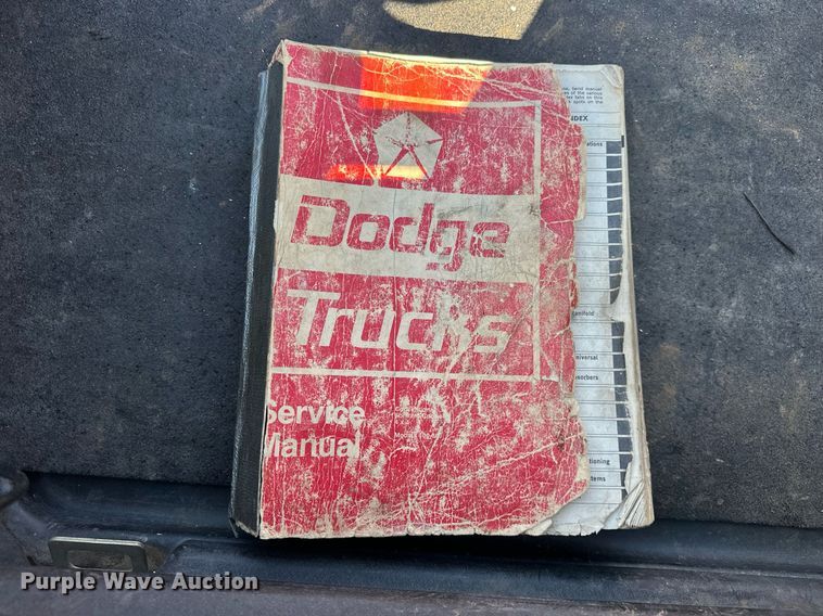 image for item EK0518 1973 Dodge C600 grain truck