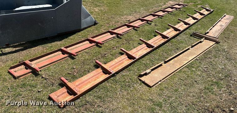 image for item EK0518 1973 Dodge C600 grain truck