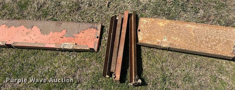 image for item EK0518 1973 Dodge C600 grain truck