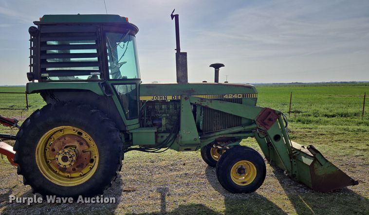 image for item EL5545 1978 John Deere 4240 tractor