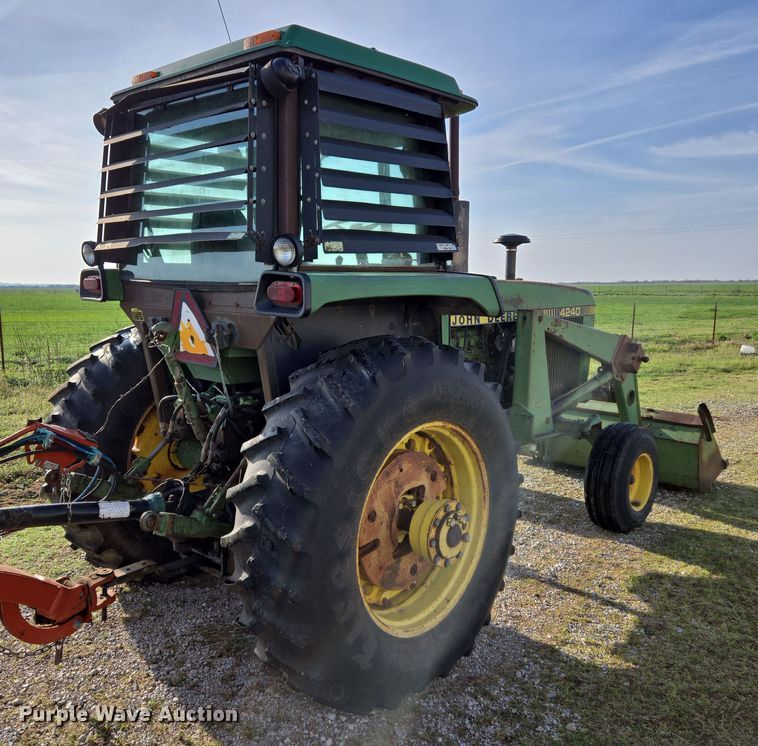 image for item EL5545 1978 John Deere 4240 tractor