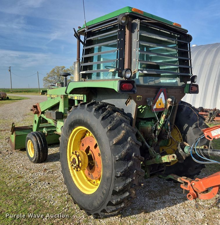 image for item EL5545 1978 John Deere 4240 tractor