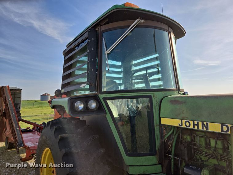 image for item EL5545 1978 John Deere 4240 tractor