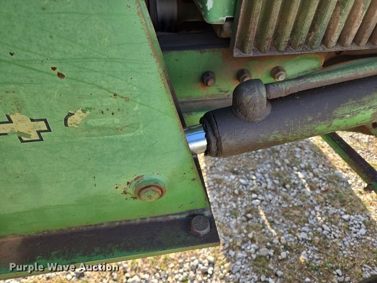 image for item EL5545 1978 John Deere 4240 tractor