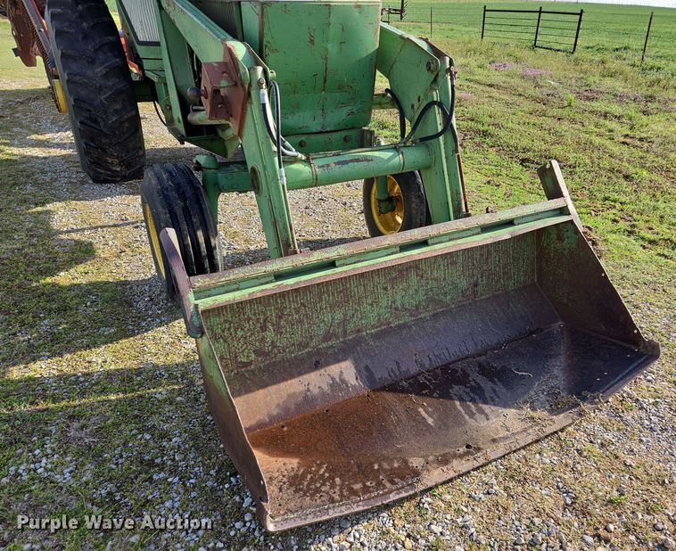 image for item EL5545 1978 John Deere 4240 tractor