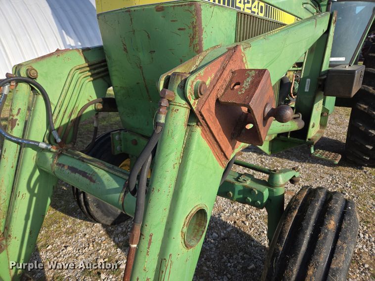 image for item EL5545 1978 John Deere 4240 tractor