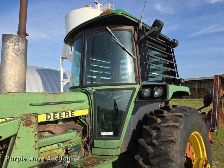 image for item EL5545 1978 John Deere 4240 tractor