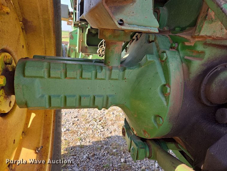 image for item EL5545 1978 John Deere 4240 tractor