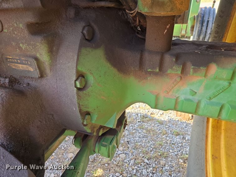 image for item EL5545 1978 John Deere 4240 tractor