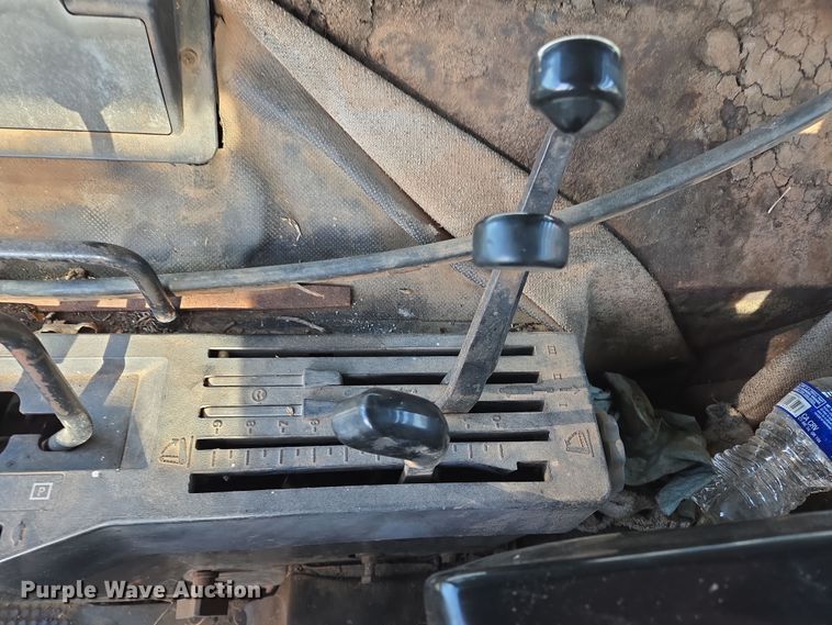 image for item EL5545 1978 John Deere 4240 tractor