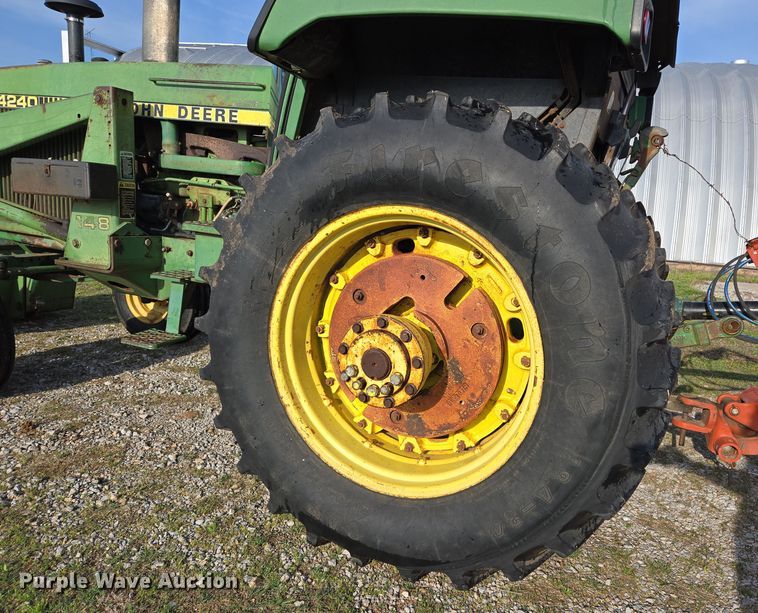 image for item EL5545 1978 John Deere 4240 tractor