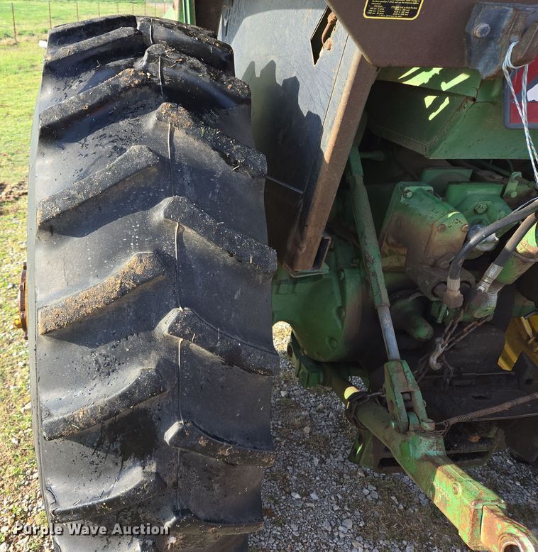 image for item EL5545 1978 John Deere 4240 tractor