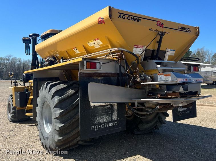 image for item EL5725 2010 Ag-Chem TerraGator 8204 spreader