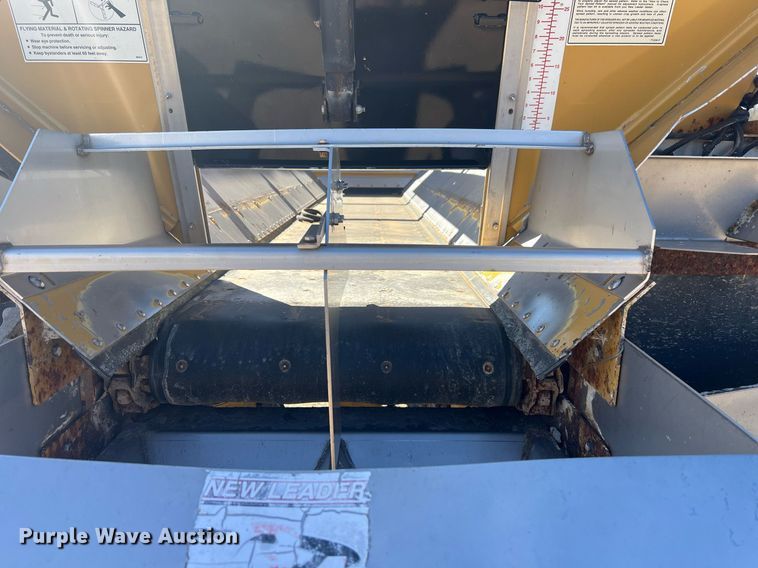 image for item EL5725 2010 Ag-Chem TerraGator 8204 spreader