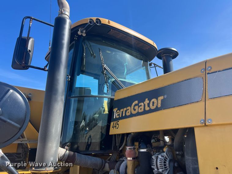 image for item EL5725 2010 Ag-Chem TerraGator 8204 spreader