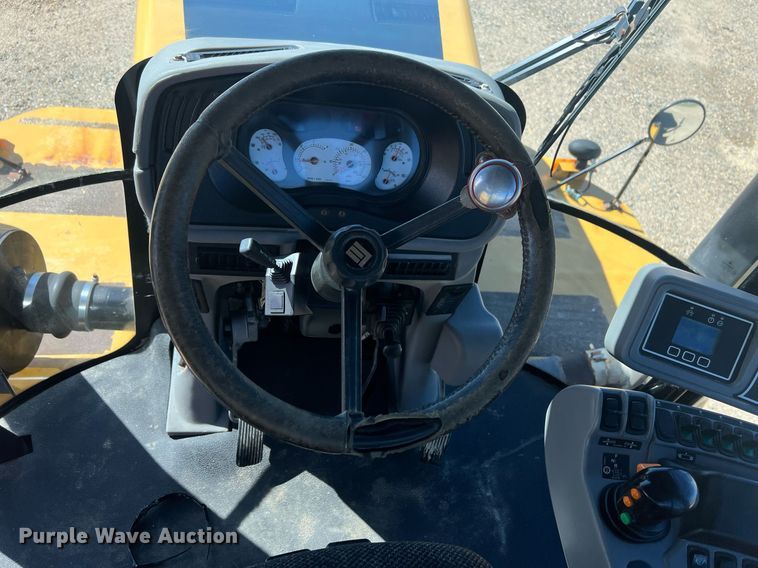 image for item EL5725 2010 Ag-Chem TerraGator 8204 spreader