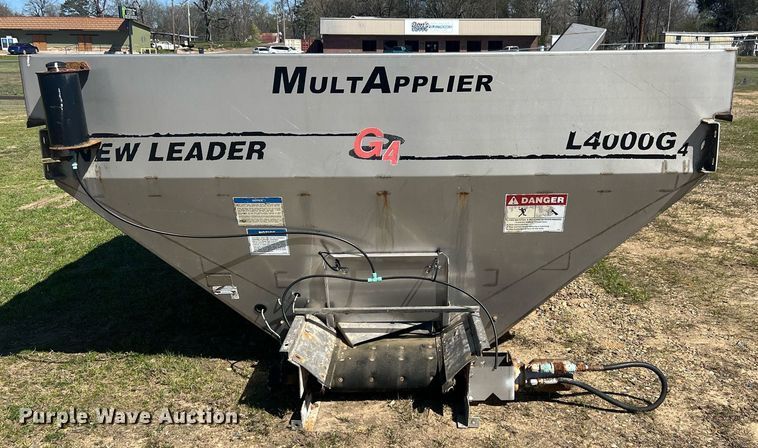 image for item EL5725 2010 Ag-Chem TerraGator 8204 spreader