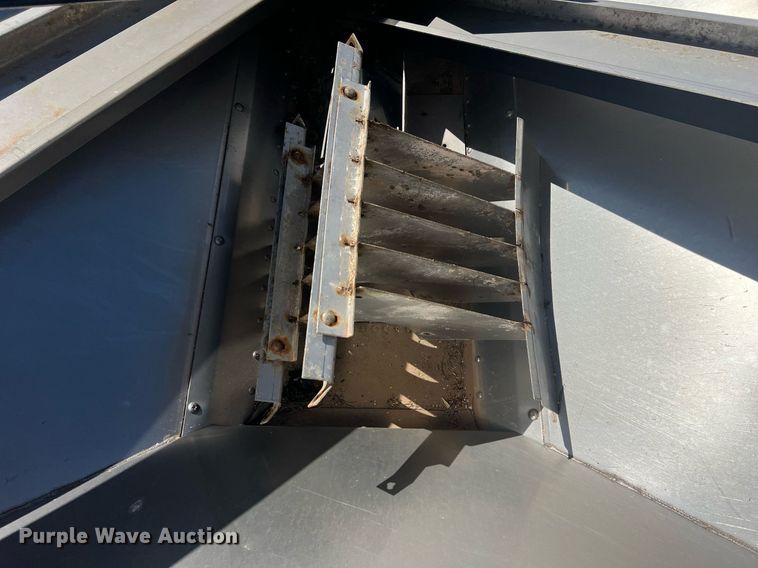 image for item EL5725 2010 Ag-Chem TerraGator 8204 spreader