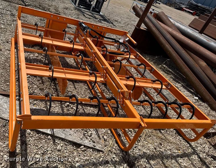 image for item EM3672 2024 Landhonor HAG-12-24Q skid steer bale accumulator grapple