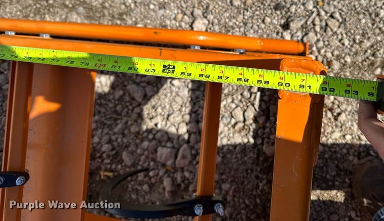 image for item EM3672 2024 Landhonor HAG-12-24Q skid steer bale accumulator grapple