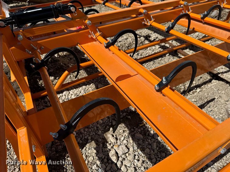 image for item EM3672 2024 Landhonor HAG-12-24Q skid steer bale accumulator grapple