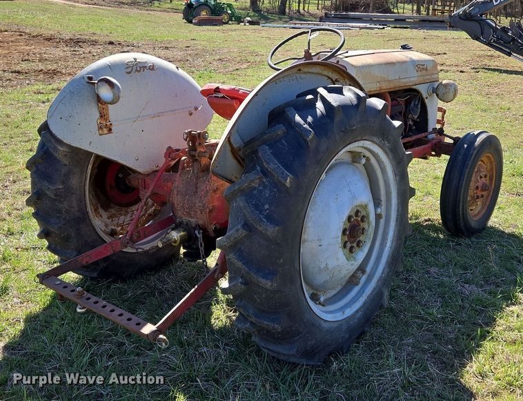 image for item EN3566 1952 Ford 8N tractor