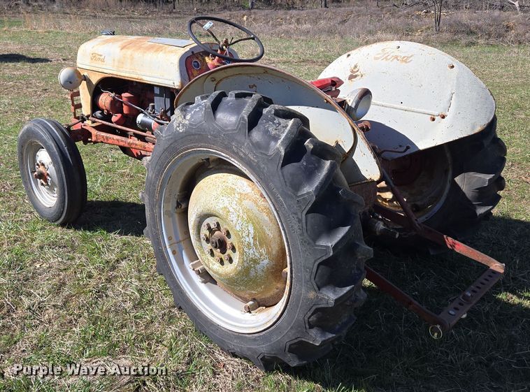 image for item EN3566 1952 Ford 8N tractor