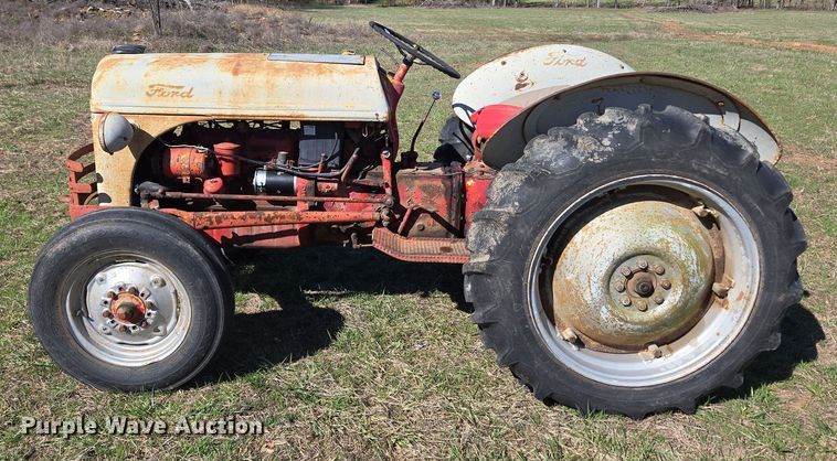 image for item EN3566 1952 Ford 8N tractor