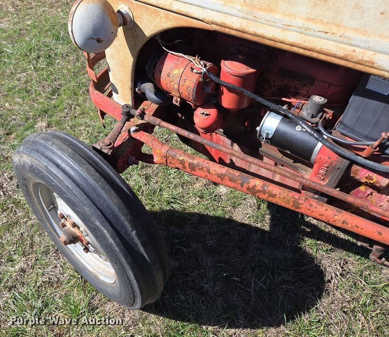 image for item EN3566 1952 Ford 8N tractor
