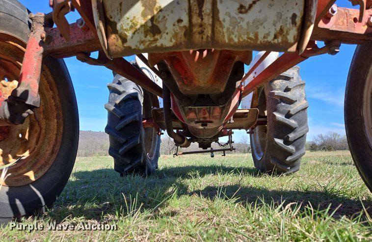 image for item EN3566 1952 Ford 8N tractor