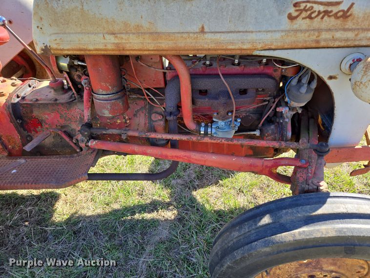 image for item EN3566 1952 Ford 8N tractor