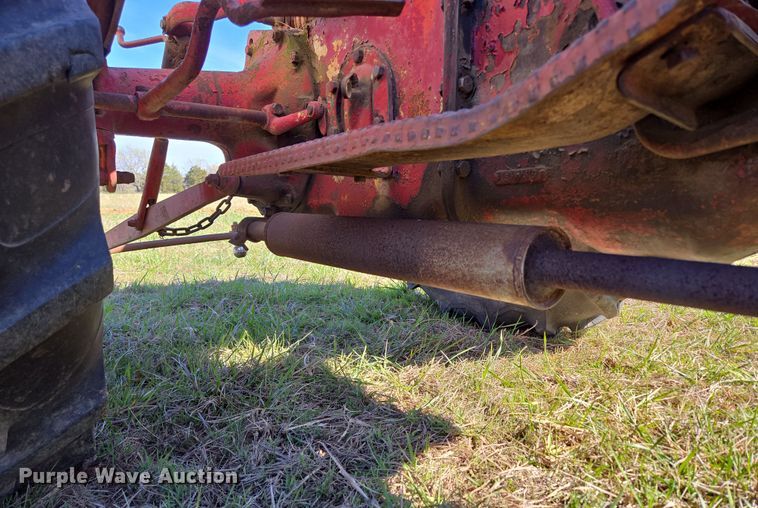 image for item EN3566 1952 Ford 8N tractor