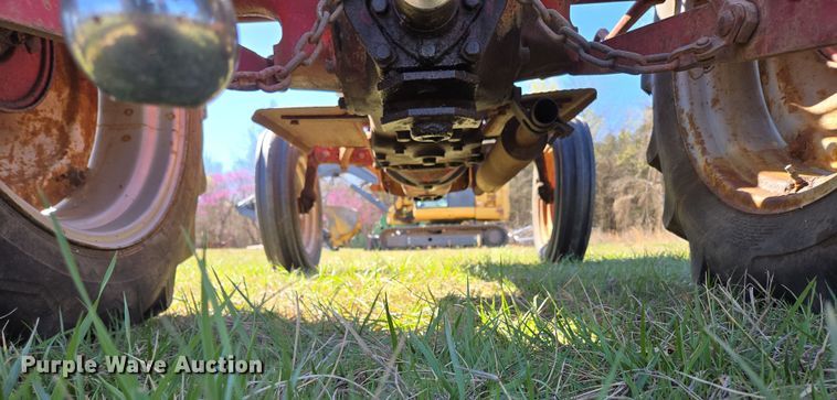 image for item EN3566 1952 Ford 8N tractor